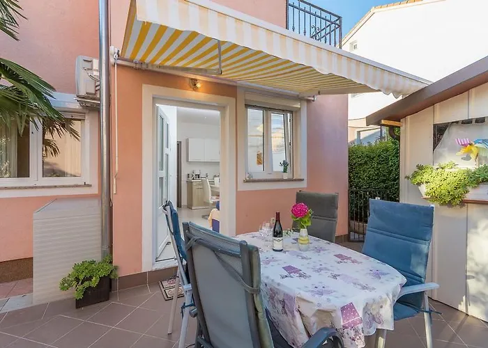 David Gæstehus Bužinija